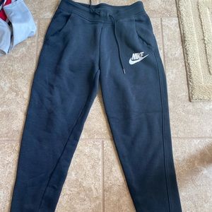 Nike womens joggers